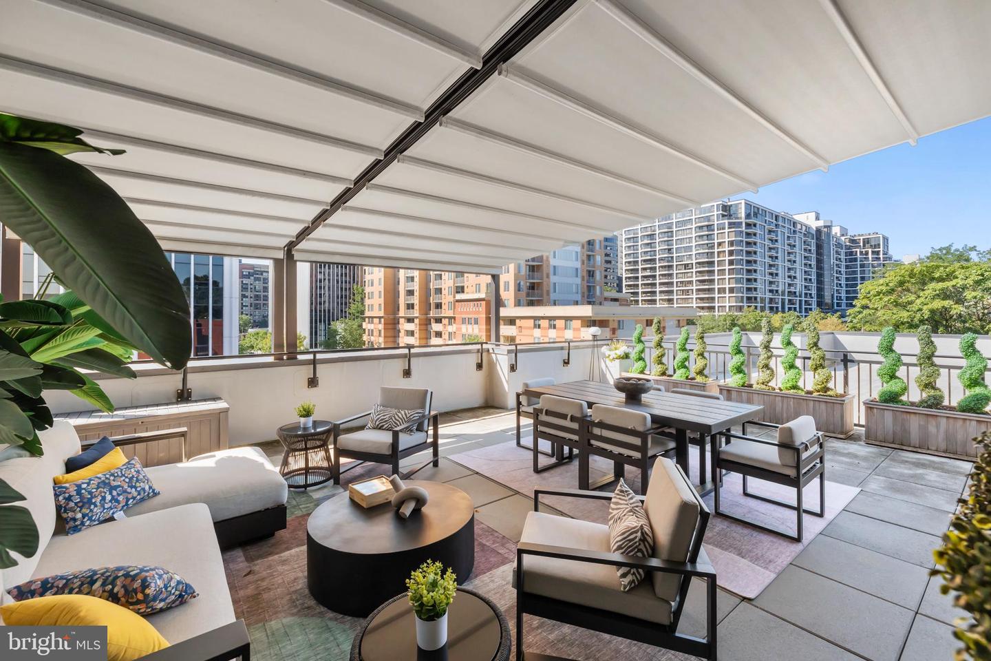 1411 KEY BLVD #304, ARLINGTON, Virginia 22209, 2 Bedrooms Bedrooms, ,2 BathroomsBathrooms,Residential,For sale,1411 KEY BLVD #304,VAAR2065976 MLS # VAAR2065976