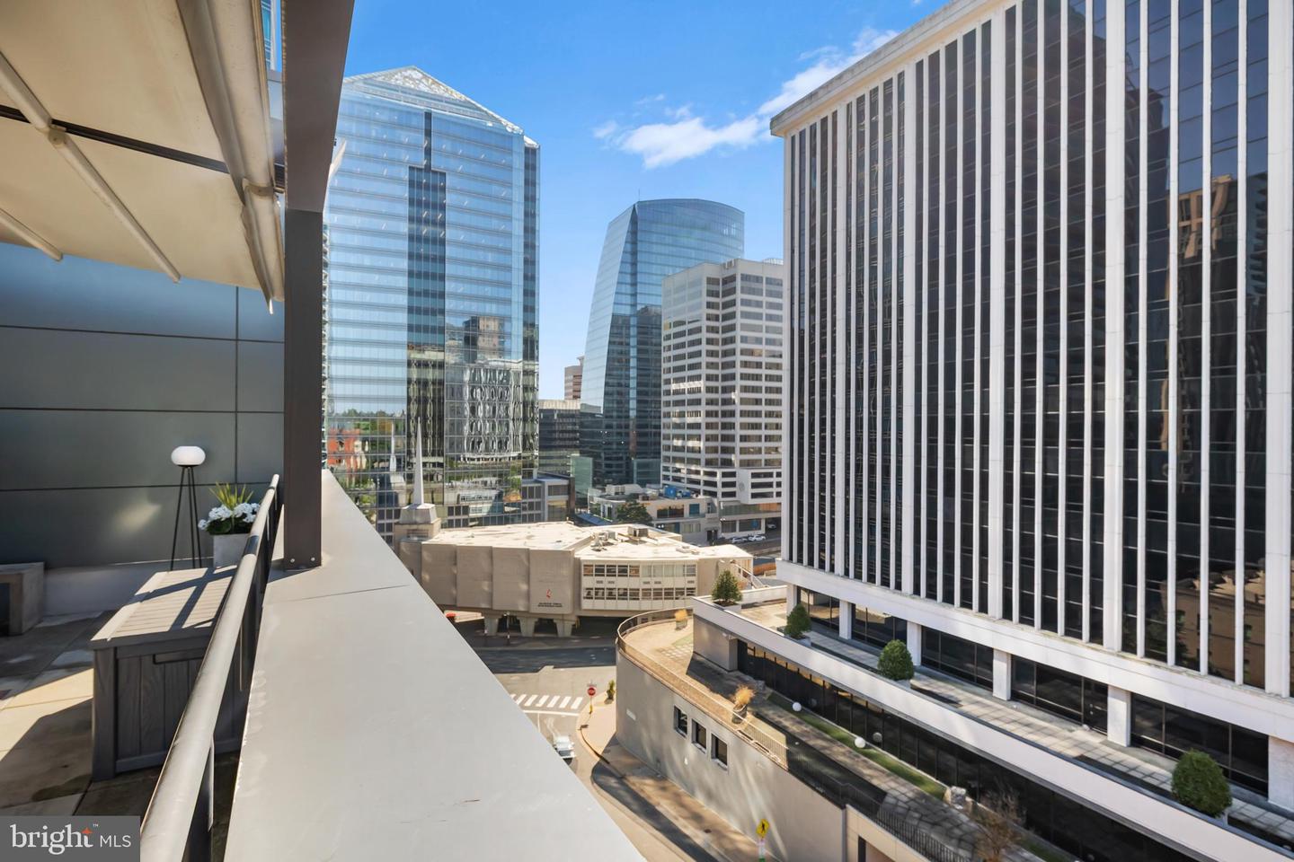 1411 KEY BLVD #304, ARLINGTON, Virginia 22209, 2 Bedrooms Bedrooms, ,2 BathroomsBathrooms,Residential,For sale,1411 KEY BLVD #304,VAAR2065976 MLS # VAAR2065976