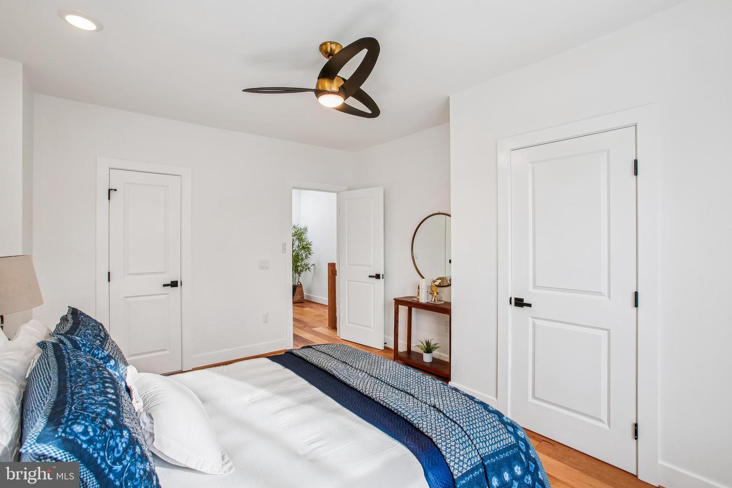 1704 INDEPENDENCE AVE SE, WASHINGTON, District Of Columbia 20003, 4 Bedrooms Bedrooms, ,3 BathroomsBathrooms,Residential,For sale,1704 INDEPENDENCE AVE SE,DCDC2231888 MLS # DCDC2231888 1704 INDEPENDENCE AVE SE, WASHINGTON, District Of Columbia 20003, 4 Bedrooms Bedrooms, ,3 BathroomsBathrooms,Residential,For sale,1704 INDEPENDENCE AVE SE,DCDC2231888 MLS # DCDC2231888