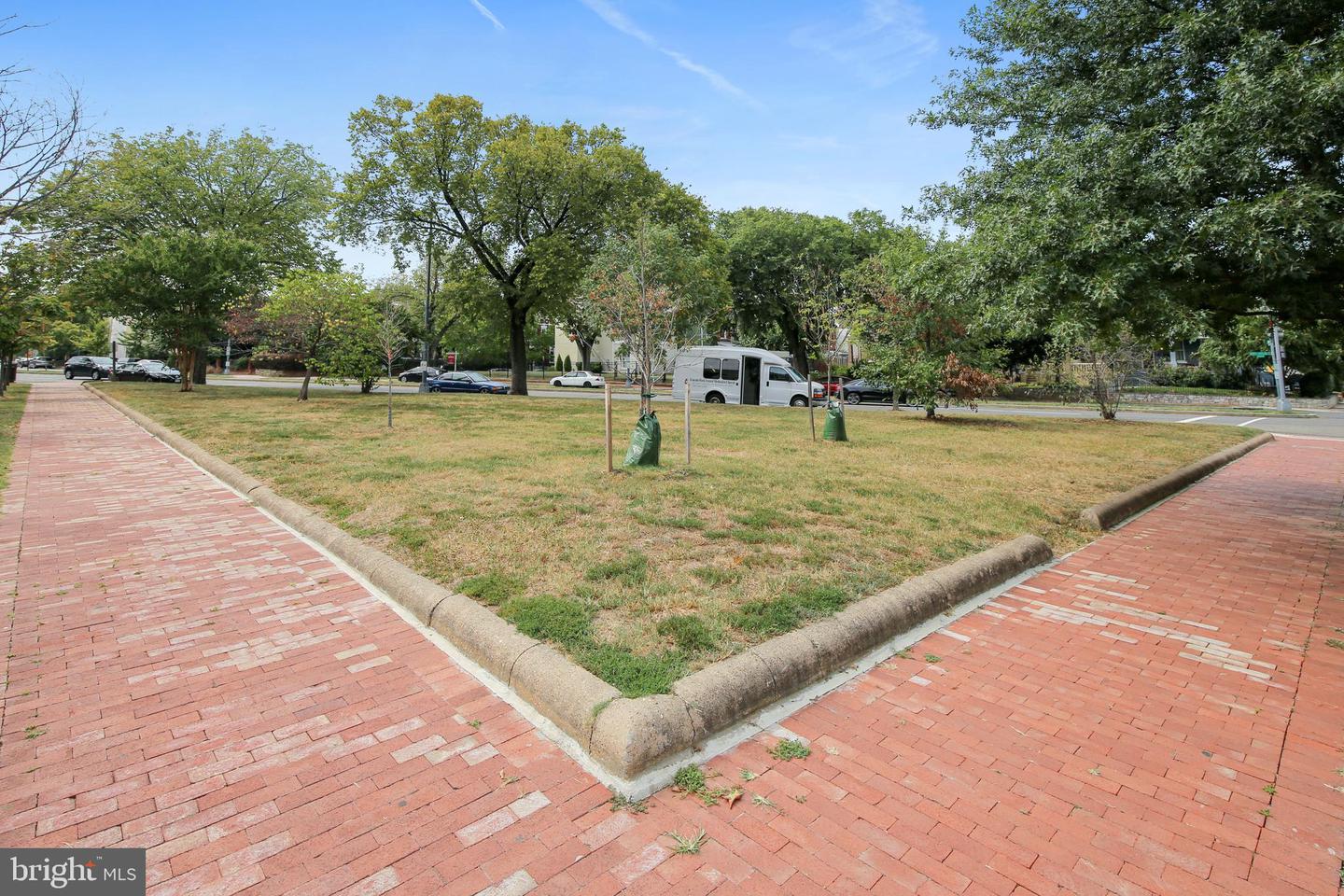 1704 INDEPENDENCE AVE SE, WASHINGTON, District Of Columbia 20003, 4 Bedrooms Bedrooms, ,3 BathroomsBathrooms,Residential,For sale,1704 INDEPENDENCE AVE SE,DCDC2231888 MLS # DCDC2231888 1704 INDEPENDENCE AVE SE, WASHINGTON, District Of Columbia 20003, 4 Bedrooms Bedrooms, ,3 BathroomsBathrooms,Residential,For sale,1704 INDEPENDENCE AVE SE,DCDC2231888 MLS # DCDC2231888