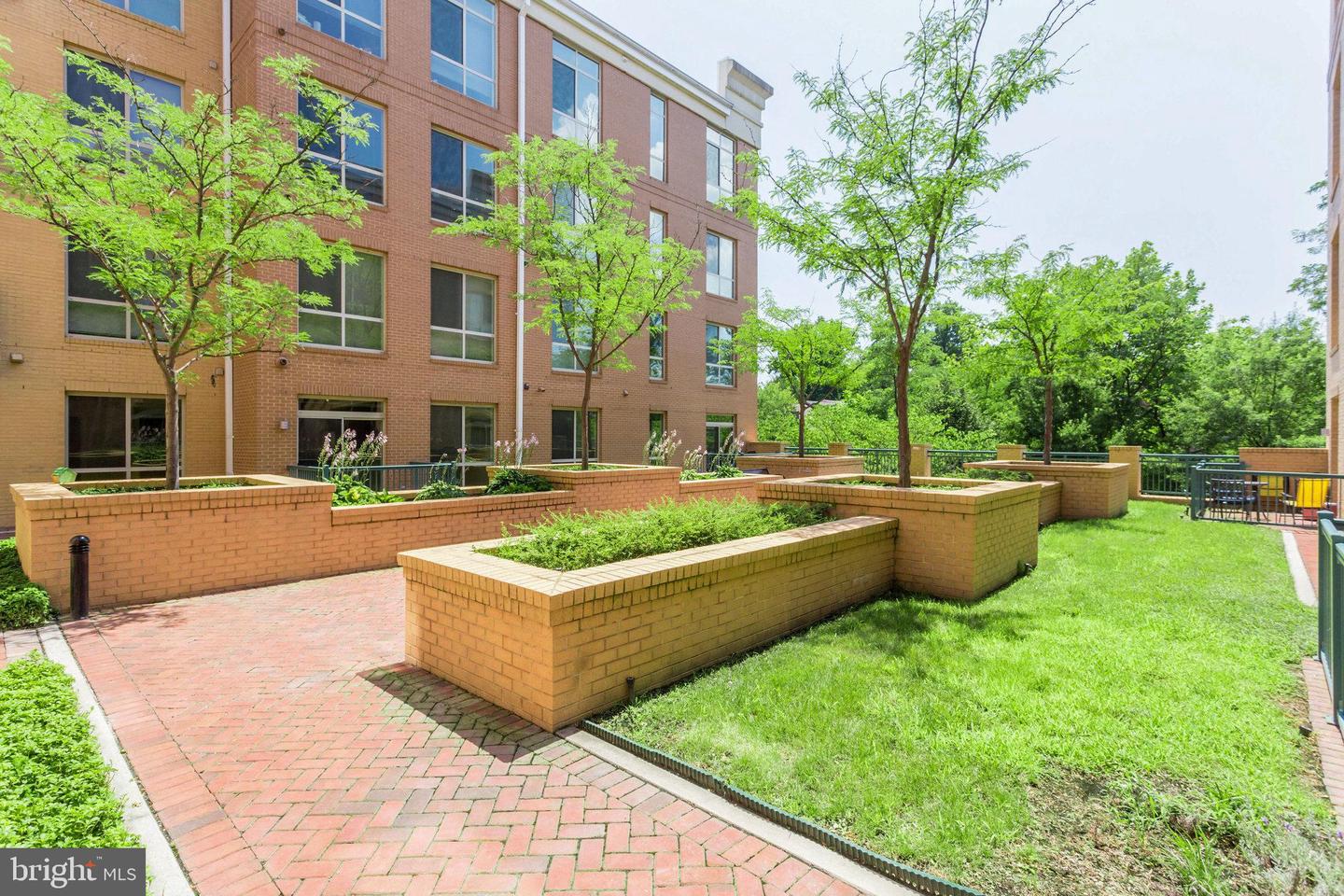 2200 N WESTMORELAND ST #415, ARLINGTON, Virginia 22213, 1 Bedroom Bedrooms, ,1 BathroomBathrooms,Residential,For sale,2200 N WESTMORELAND ST #415,VAAR2066060 MLS # VAAR2066060