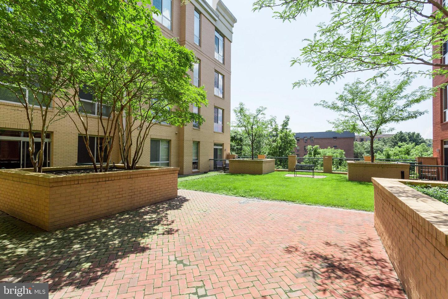 2200 N WESTMORELAND ST #415, ARLINGTON, Virginia 22213, 1 Bedroom Bedrooms, ,1 BathroomBathrooms,Residential,For sale,2200 N WESTMORELAND ST #415,VAAR2066060 MLS # VAAR2066060