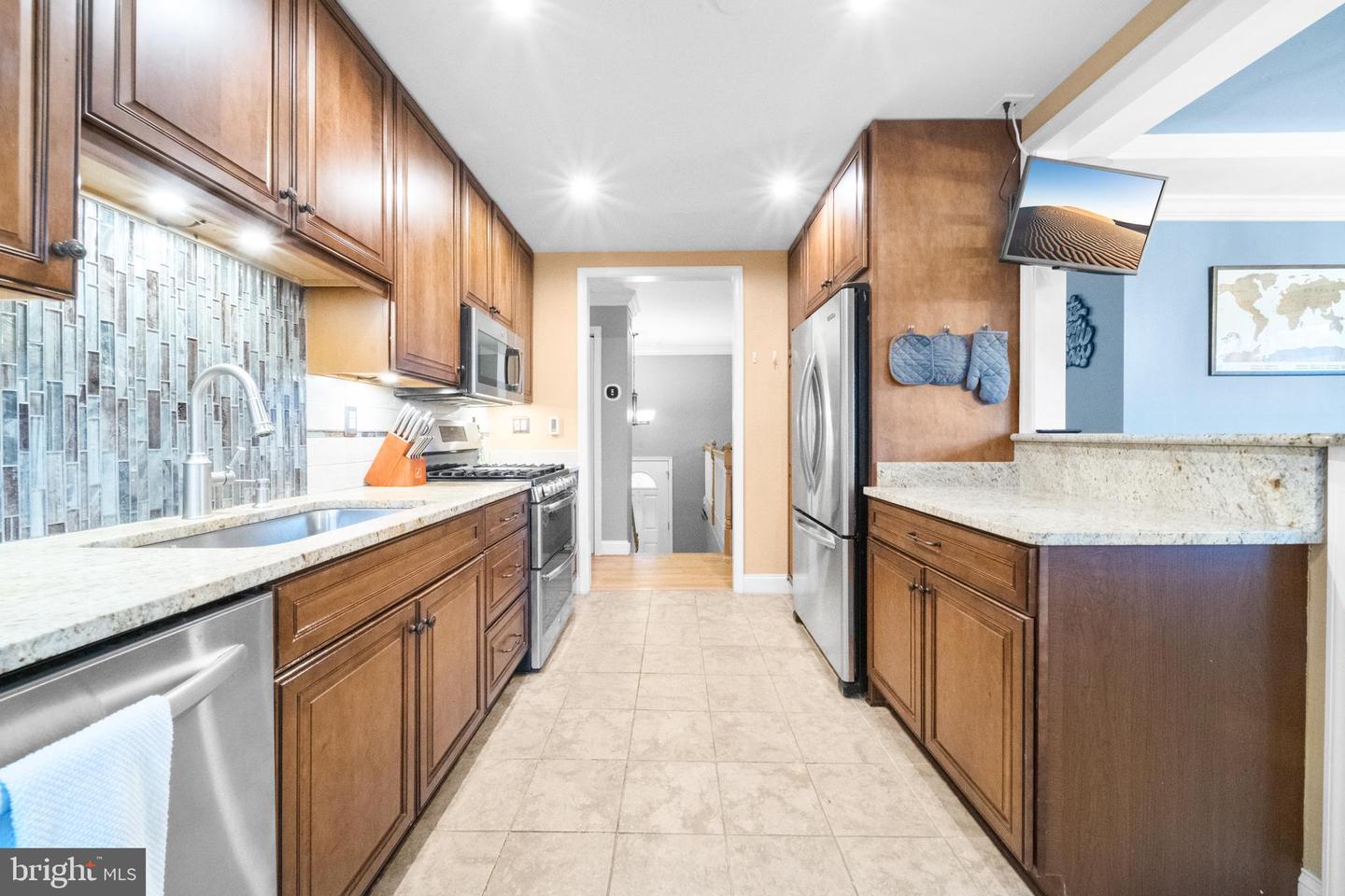 10600 SPRINGMANN DR, FAIRFAX, Virginia 22030, 3 Bedrooms Bedrooms, ,2 BathroomsBathrooms,Residential,For sale,10600 SPRINGMANN DR,VAFC2007446 MLS # VAFC2007446