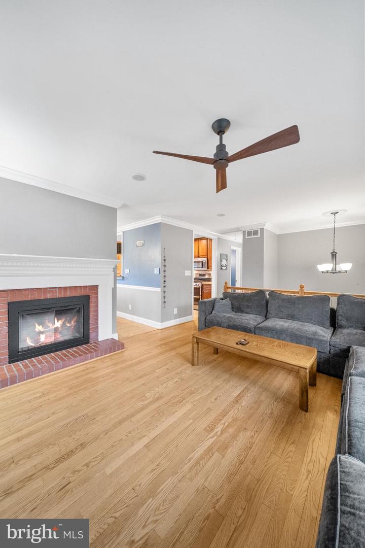 10600 SPRINGMANN DR, FAIRFAX, Virginia 22030, 3 Bedrooms Bedrooms, ,2 BathroomsBathrooms,Residential,For sale,10600 SPRINGMANN DR,VAFC2007446 MLS # VAFC2007446