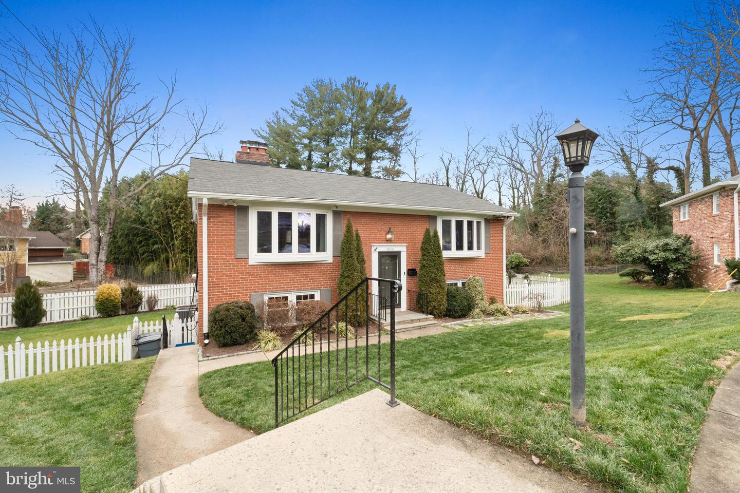 10600 SPRINGMANN DR, FAIRFAX, Virginia 22030, 3 Bedrooms Bedrooms, ,2 BathroomsBathrooms,Residential,For sale,10600 SPRINGMANN DR,VAFC2007446 MLS # VAFC2007446