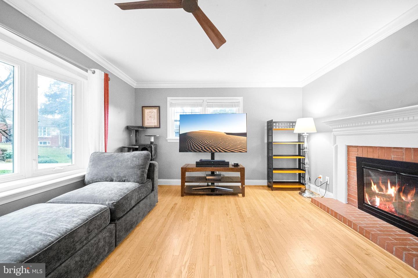 10600 SPRINGMANN DR, FAIRFAX, Virginia 22030, 3 Bedrooms Bedrooms, ,2 BathroomsBathrooms,Residential,For sale,10600 SPRINGMANN DR,VAFC2007446 MLS # VAFC2007446