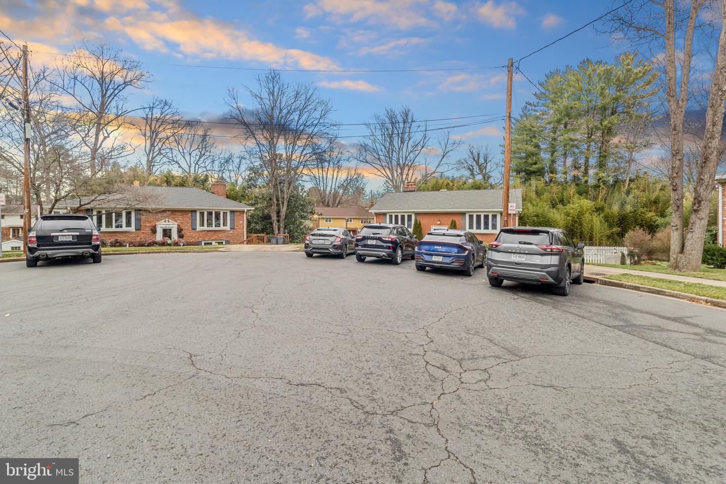 10600 SPRINGMANN DR, FAIRFAX, Virginia 22030, 3 Bedrooms Bedrooms, ,2 BathroomsBathrooms,Residential,For sale,10600 SPRINGMANN DR,VAFC2007446 MLS # VAFC2007446