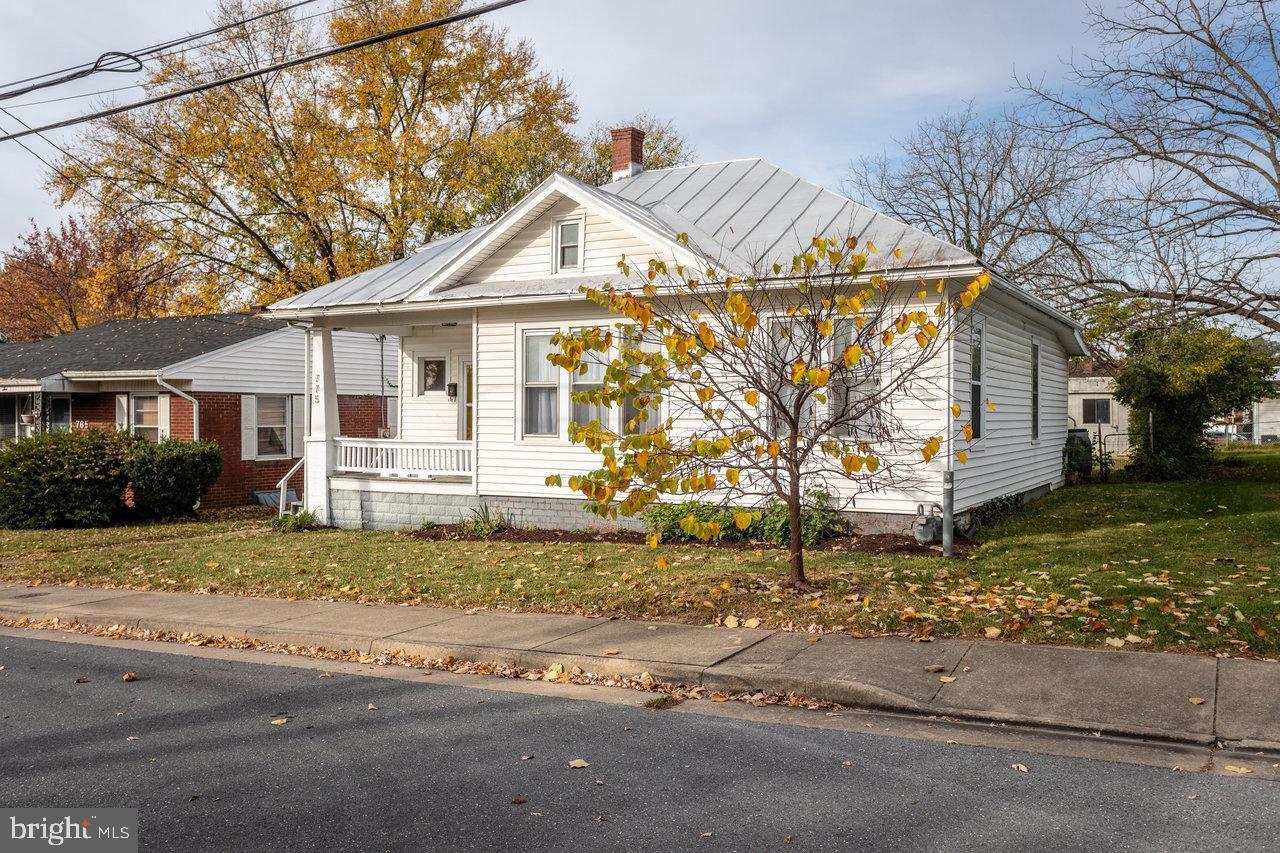 775 COLLICELLO ST, HARRISONBURG, Virginia 22802, 3 Bedrooms Bedrooms, ,1 BathroomBathrooms,Residential,For sale,775 COLLICELLO ST,VAHC2000516 MLS # VAHC2000516