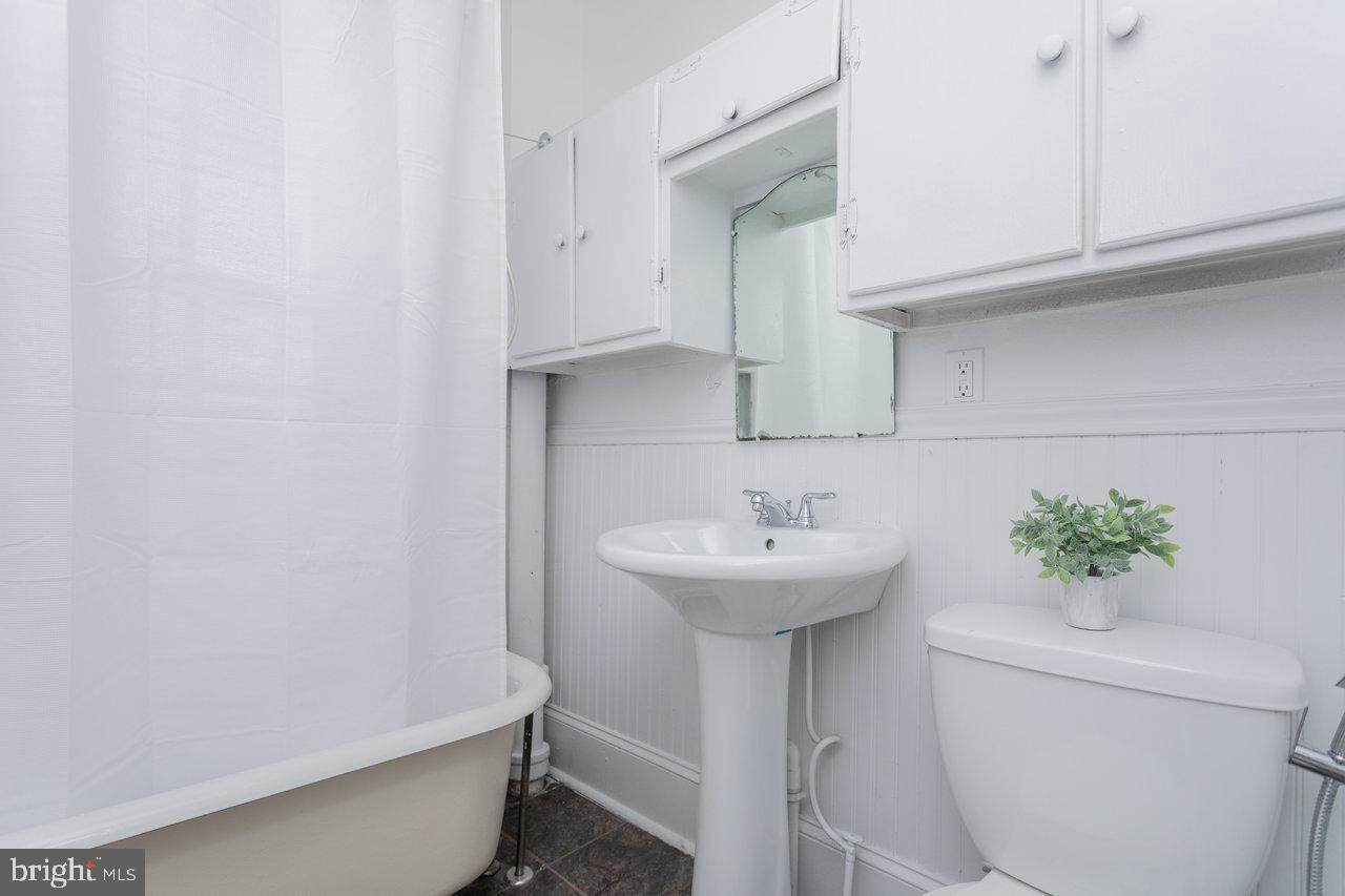 775 COLLICELLO ST, HARRISONBURG, Virginia 22802, 3 Bedrooms Bedrooms, ,1 BathroomBathrooms,Residential,For sale,775 COLLICELLO ST,VAHC2000516 MLS # VAHC2000516