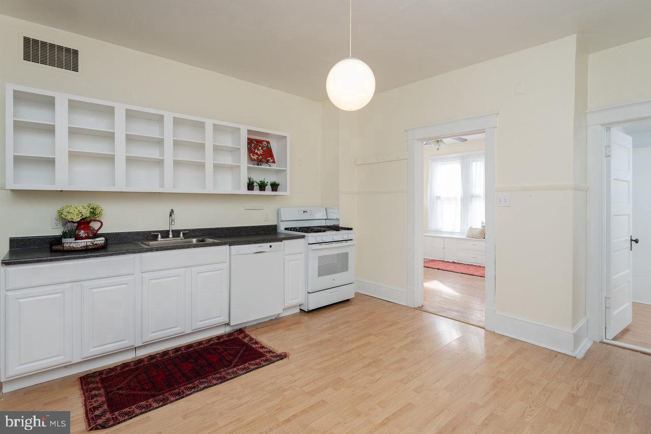 775 COLLICELLO ST, HARRISONBURG, Virginia 22802, 3 Bedrooms Bedrooms, ,1 BathroomBathrooms,Residential,For sale,775 COLLICELLO ST,VAHC2000516 MLS # VAHC2000516