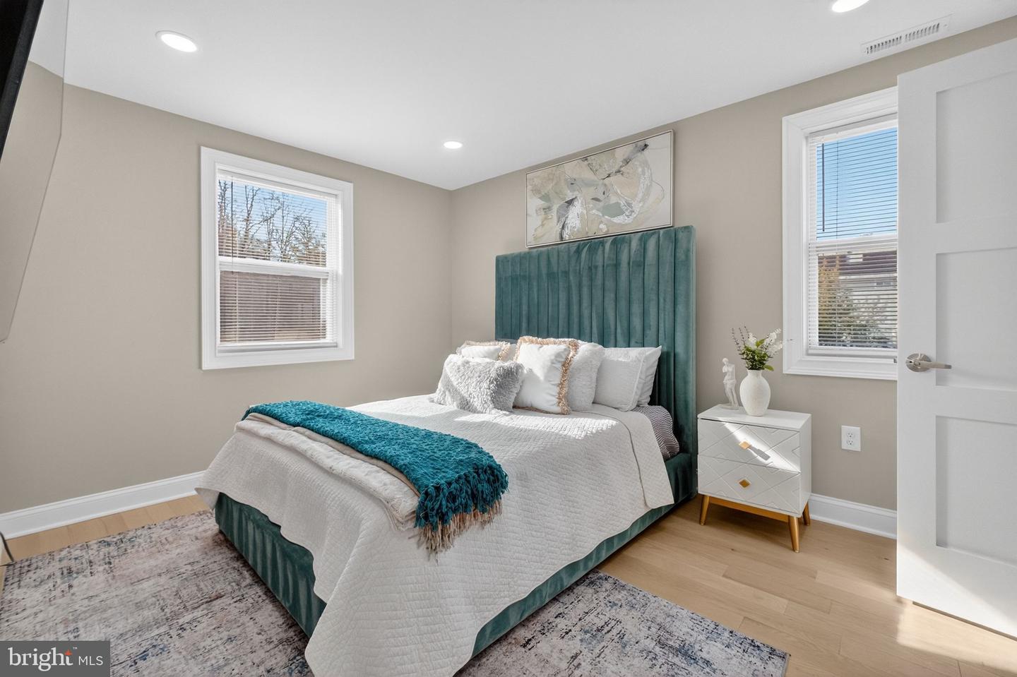 3151 NEWTON ST NE, WASHINGTON, District Of Columbia 20018, 5 Bedrooms Bedrooms, ,6 BathroomsBathrooms,Residential,For sale,3151 NEWTON ST NE,DCDC2232268 MLS # DCDC2232268