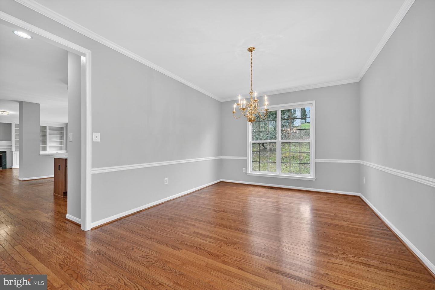 5791 VALLEY VIEW DR, ALEXANDRIA, Virginia 22310, 5 Bedrooms Bedrooms, ,4 BathroomsBathrooms,Residential,For sale,5791 VALLEY VIEW DR,VAFX2279826 MLS # VAFX2279826