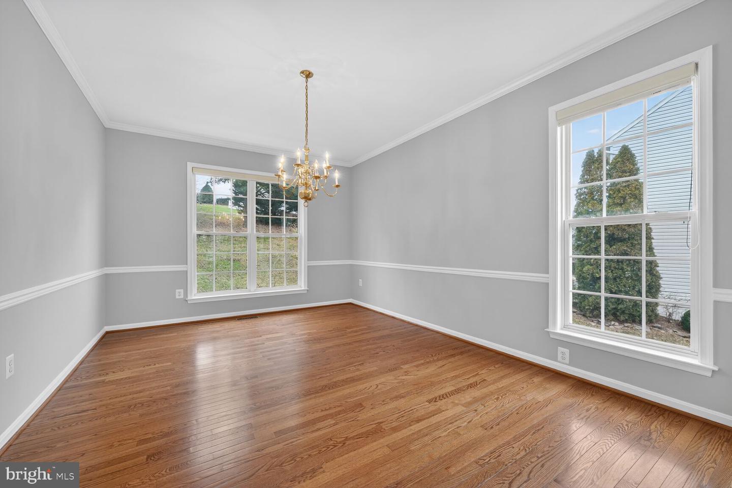 5791 VALLEY VIEW DR, ALEXANDRIA, Virginia 22310, 5 Bedrooms Bedrooms, ,4 BathroomsBathrooms,Residential,For sale,5791 VALLEY VIEW DR,VAFX2279826 MLS # VAFX2279826