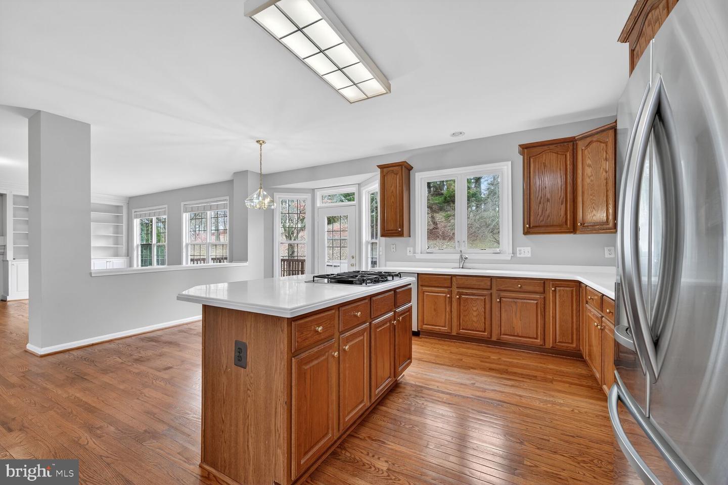 5791 VALLEY VIEW DR, ALEXANDRIA, Virginia 22310, 5 Bedrooms Bedrooms, ,4 BathroomsBathrooms,Residential,For sale,5791 VALLEY VIEW DR,VAFX2279826 MLS # VAFX2279826