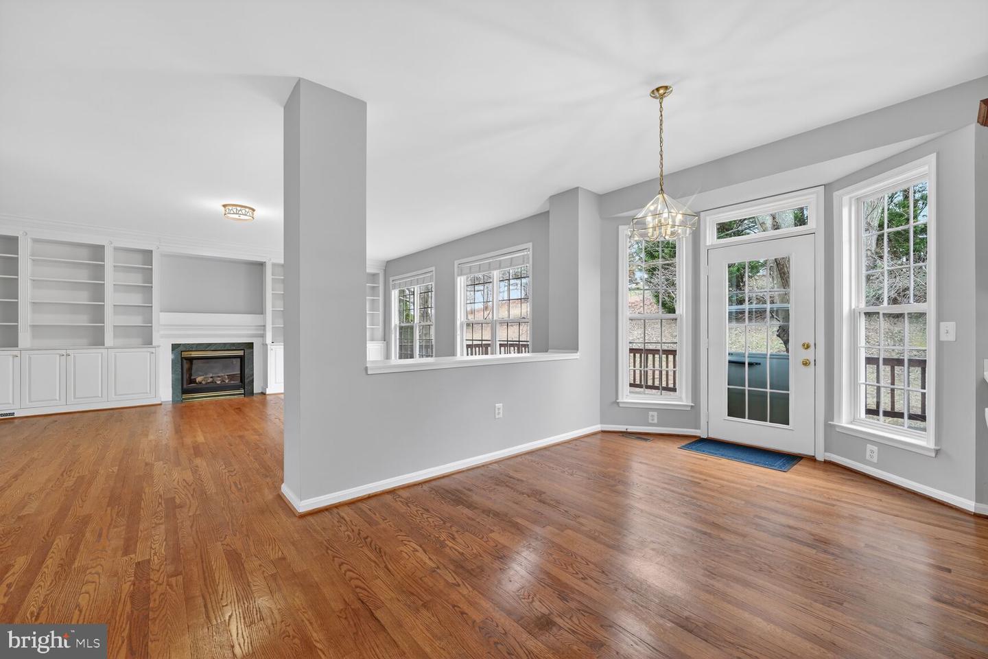 5791 VALLEY VIEW DR, ALEXANDRIA, Virginia 22310, 5 Bedrooms Bedrooms, ,4 BathroomsBathrooms,Residential,For sale,5791 VALLEY VIEW DR,VAFX2279826 MLS # VAFX2279826