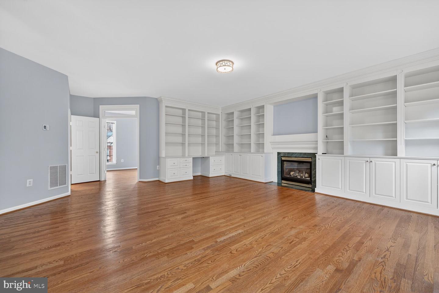 5791 VALLEY VIEW DR, ALEXANDRIA, Virginia 22310, 5 Bedrooms Bedrooms, ,4 BathroomsBathrooms,Residential,For sale,5791 VALLEY VIEW DR,VAFX2279826 MLS # VAFX2279826