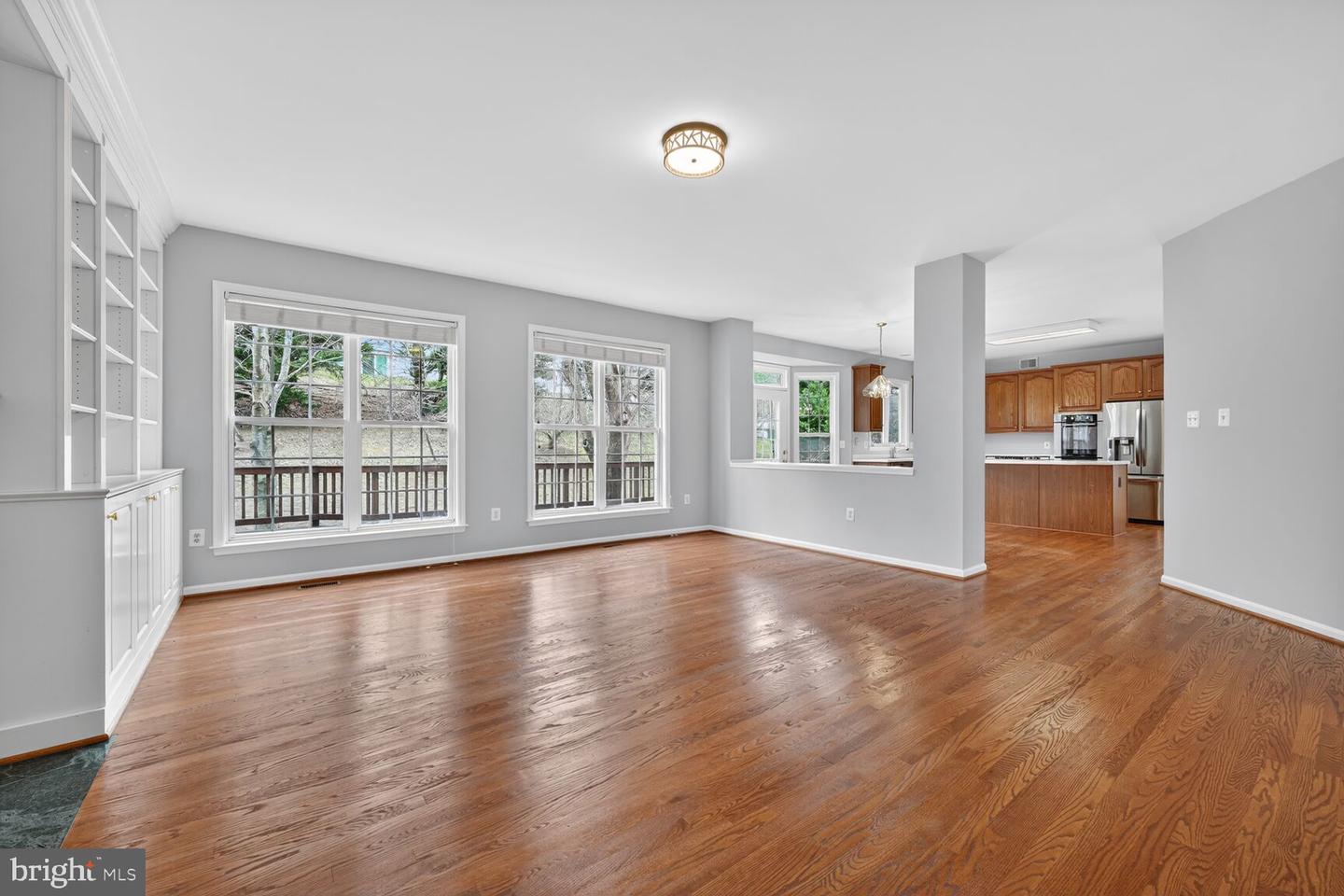 5791 VALLEY VIEW DR, ALEXANDRIA, Virginia 22310, 5 Bedrooms Bedrooms, ,4 BathroomsBathrooms,Residential,For sale,5791 VALLEY VIEW DR,VAFX2279826 MLS # VAFX2279826