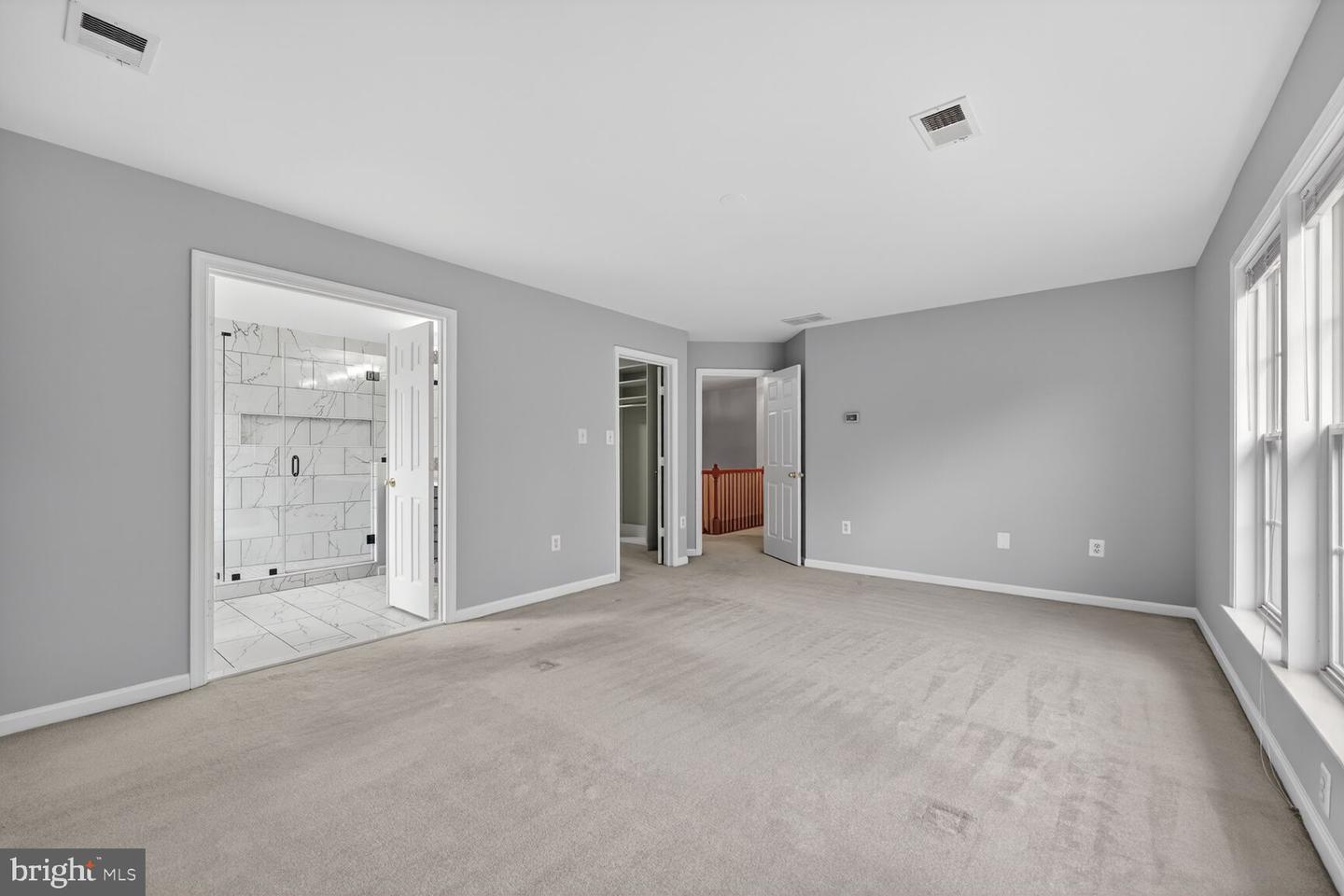 5791 VALLEY VIEW DR, ALEXANDRIA, Virginia 22310, 5 Bedrooms Bedrooms, ,4 BathroomsBathrooms,Residential,For sale,5791 VALLEY VIEW DR,VAFX2279826 MLS # VAFX2279826