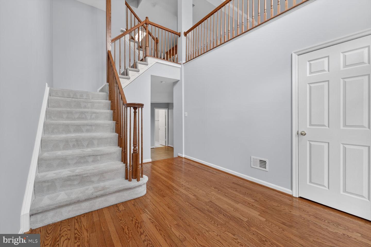 5791 VALLEY VIEW DR, ALEXANDRIA, Virginia 22310, 5 Bedrooms Bedrooms, ,4 BathroomsBathrooms,Residential,For sale,5791 VALLEY VIEW DR,VAFX2279826 MLS # VAFX2279826