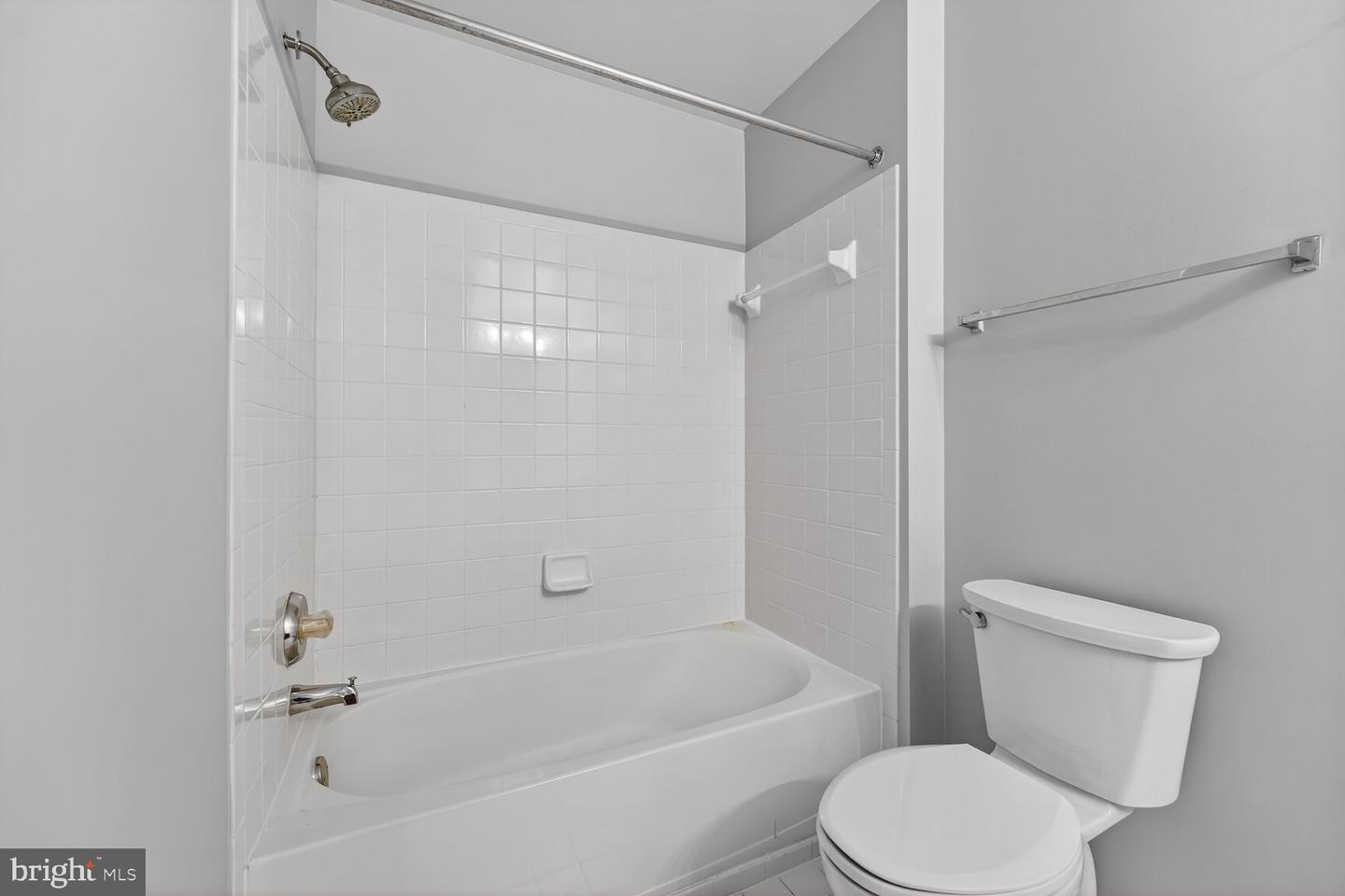 5791 VALLEY VIEW DR, ALEXANDRIA, Virginia 22310, 5 Bedrooms Bedrooms, ,4 BathroomsBathrooms,Residential,For sale,5791 VALLEY VIEW DR,VAFX2279826 MLS # VAFX2279826