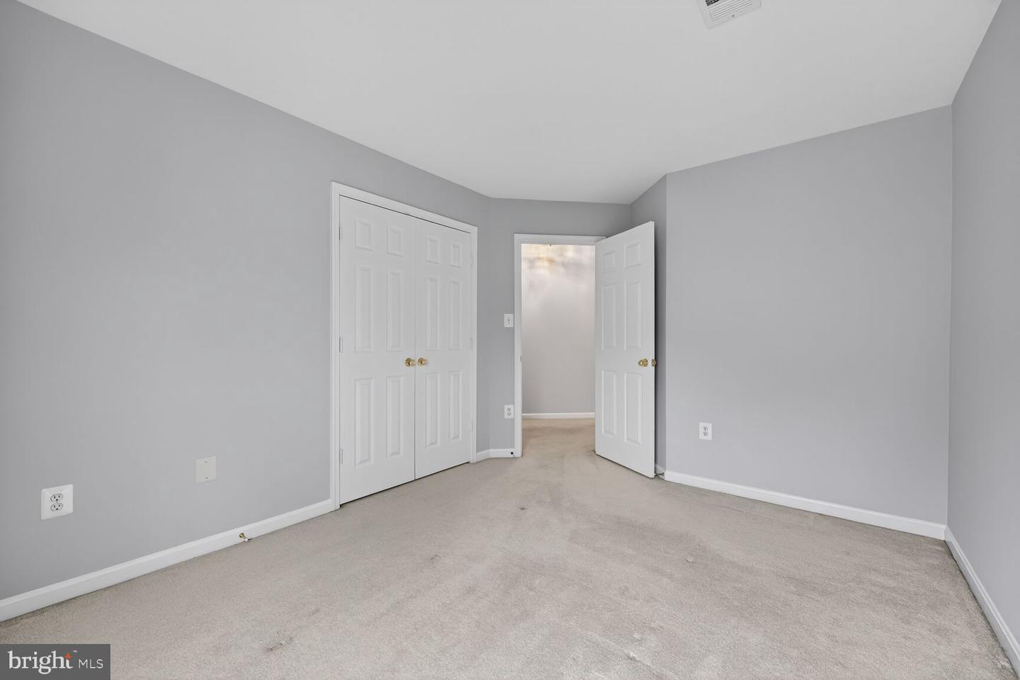 5791 VALLEY VIEW DR, ALEXANDRIA, Virginia 22310, 5 Bedrooms Bedrooms, ,4 BathroomsBathrooms,Residential,For sale,5791 VALLEY VIEW DR,VAFX2279826 MLS # VAFX2279826