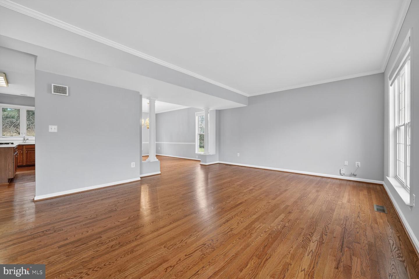 5791 VALLEY VIEW DR, ALEXANDRIA, Virginia 22310, 5 Bedrooms Bedrooms, ,4 BathroomsBathrooms,Residential,For sale,5791 VALLEY VIEW DR,VAFX2279826 MLS # VAFX2279826