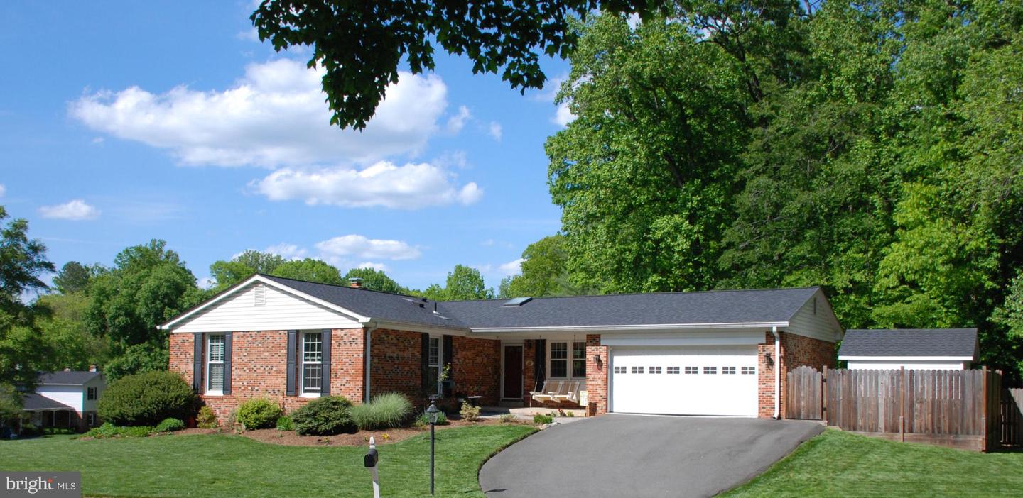 9322 ELK DR, SPRINGFIELD, Virginia 22153, 4 Bedrooms Bedrooms, ,3 BathroomsBathrooms,Residential,For sale,9322 ELK DR,VAFX2280064 MLS # VAFX2280064 9322 ELK DR, SPRINGFIELD, Virginia 22153, 4 Bedrooms Bedrooms, ,3 BathroomsBathrooms,Residential,For sale,9322 ELK DR,VAFX2280064 MLS # VAFX2280064