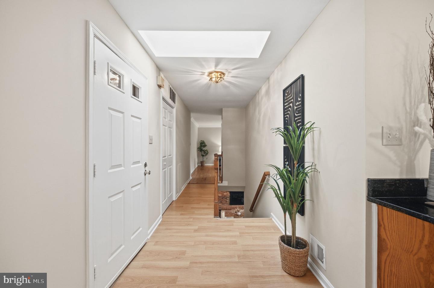 9322 ELK DR, SPRINGFIELD, Virginia 22153, 4 Bedrooms Bedrooms, ,3 BathroomsBathrooms,Residential,For sale,9322 ELK DR,VAFX2280064 MLS # VAFX2280064 9322 ELK DR, SPRINGFIELD, Virginia 22153, 4 Bedrooms Bedrooms, ,3 BathroomsBathrooms,Residential,For sale,9322 ELK DR,VAFX2280064 MLS # VAFX2280064