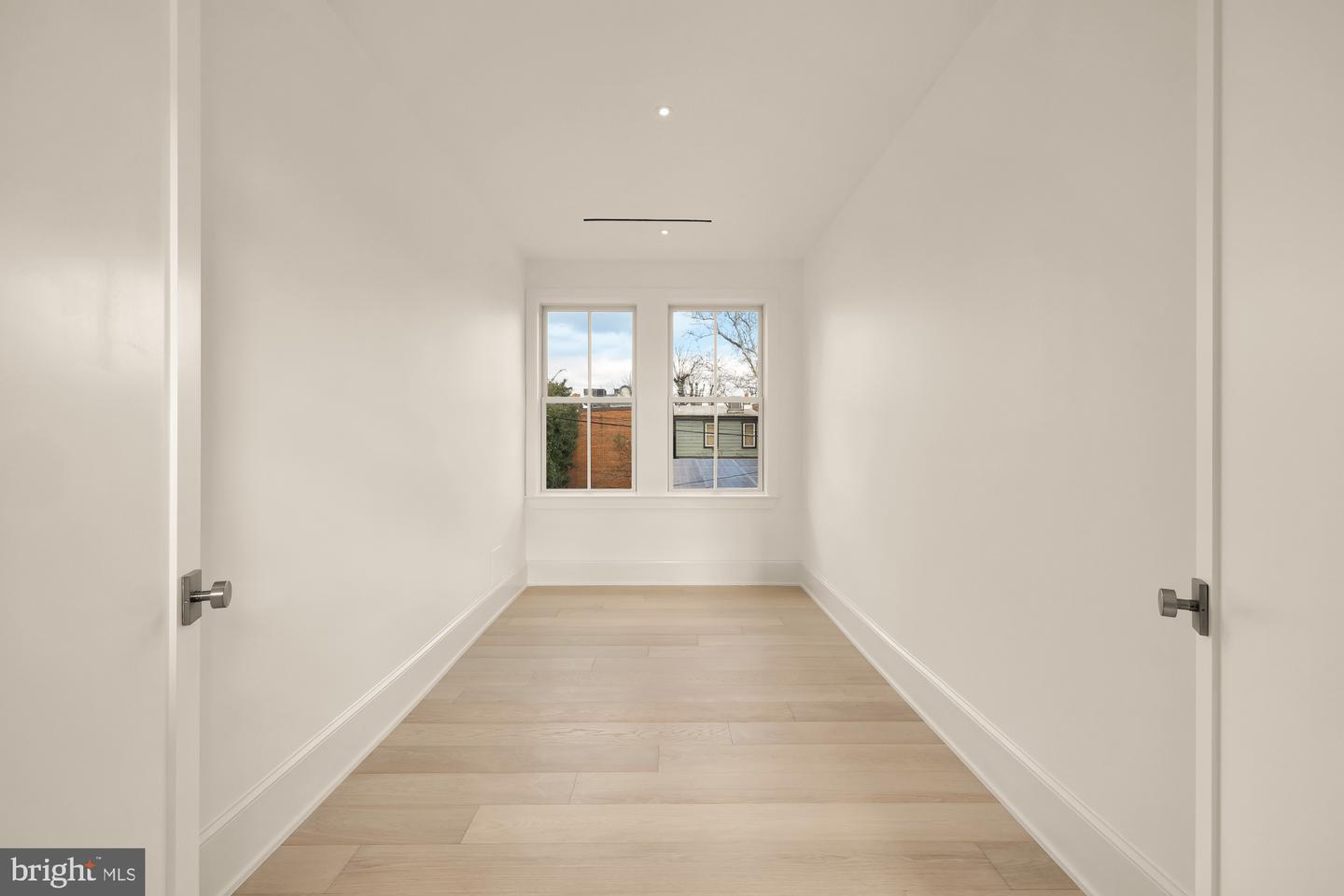 329 8TH ST NE, WASHINGTON, District Of Columbia 20002, 5 Bedrooms Bedrooms, ,4 BathroomsBathrooms,Residential,For sale,329 8TH ST NE,DCDC2232688 MLS # DCDC2232688 329 8TH ST NE, WASHINGTON, District Of Columbia 20002, 5 Bedrooms Bedrooms, ,4 BathroomsBathrooms,Residential,For sale,329 8TH ST NE,DCDC2232688 MLS # DCDC2232688