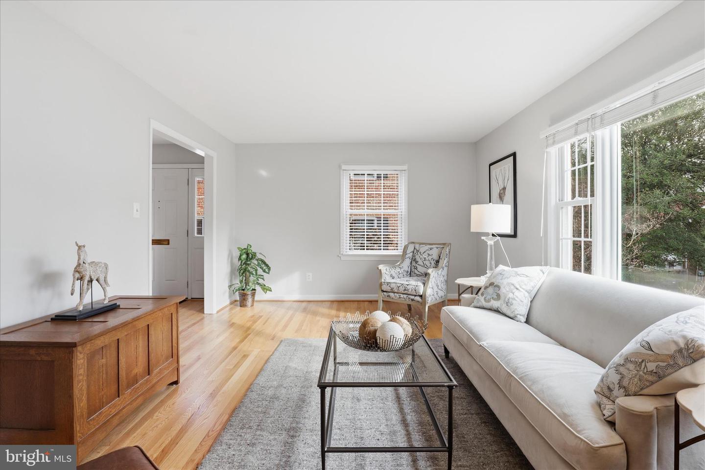 9311 CLANBROOK CT, FAIRFAX, Virginia 22031, 3 Bedrooms Bedrooms, 9 Rooms Rooms,2 BathroomsBathrooms,Residential,For sale,9311 CLANBROOK CT,VAFX2280098 MLS # VAFX2280098