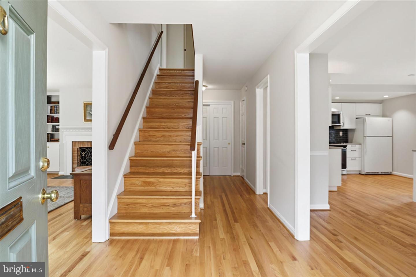 9311 CLANBROOK CT, FAIRFAX, Virginia 22031, 3 Bedrooms Bedrooms, 9 Rooms Rooms,2 BathroomsBathrooms,Residential,For sale,9311 CLANBROOK CT,VAFX2280098 MLS # VAFX2280098