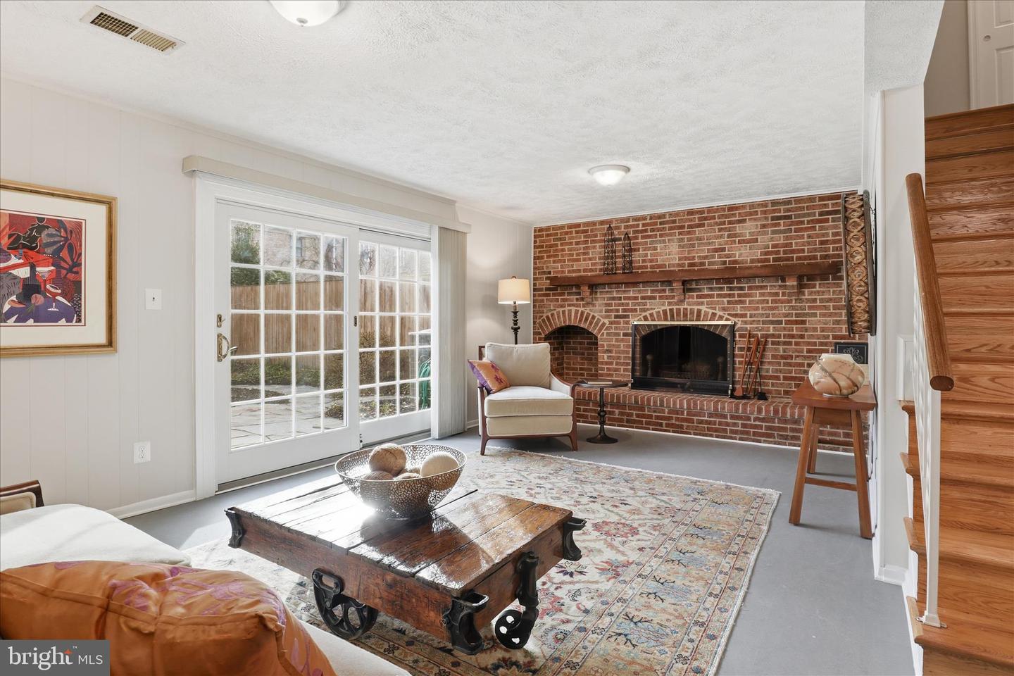 9311 CLANBROOK CT, FAIRFAX, Virginia 22031, 3 Bedrooms Bedrooms, 9 Rooms Rooms,2 BathroomsBathrooms,Residential,For sale,9311 CLANBROOK CT,VAFX2280098 MLS # VAFX2280098