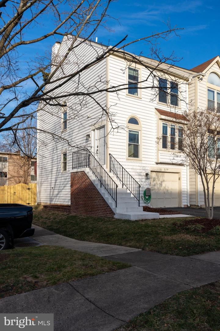 529 DAKOTA DR, HERNDON, Virginia 20170, 4 Bedrooms Bedrooms, ,3 BathroomsBathrooms,Residential,For sale,529 DAKOTA DR,VAFX2280138 MLS # VAFX2280138 529 DAKOTA DR, HERNDON, Virginia 20170, 4 Bedrooms Bedrooms, ,3 BathroomsBathrooms,Residential,For sale,529 DAKOTA DR,VAFX2280138 MLS # VAFX2280138