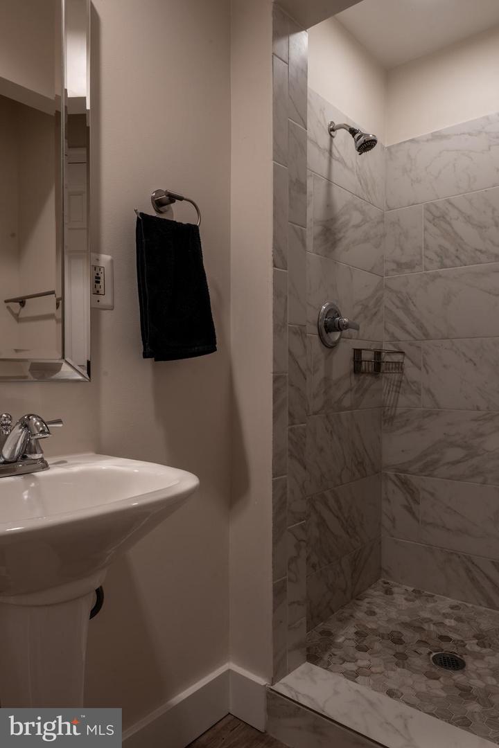 529 DAKOTA DR, HERNDON, Virginia 20170, 4 Bedrooms Bedrooms, ,3 BathroomsBathrooms,Residential,For sale,529 DAKOTA DR,VAFX2280138 MLS # VAFX2280138 529 DAKOTA DR, HERNDON, Virginia 20170, 4 Bedrooms Bedrooms, ,3 BathroomsBathrooms,Residential,For sale,529 DAKOTA DR,VAFX2280138 MLS # VAFX2280138