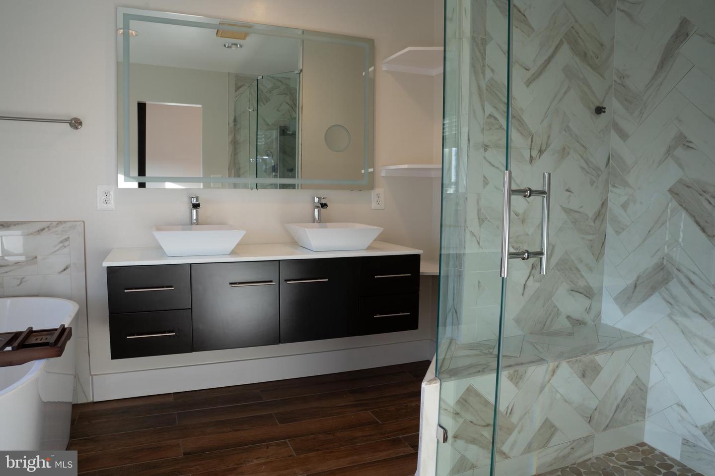 529 DAKOTA DR, HERNDON, Virginia 20170, 4 Bedrooms Bedrooms, ,3 BathroomsBathrooms,Residential,For sale,529 DAKOTA DR,VAFX2280138 MLS # VAFX2280138 529 DAKOTA DR, HERNDON, Virginia 20170, 4 Bedrooms Bedrooms, ,3 BathroomsBathrooms,Residential,For sale,529 DAKOTA DR,VAFX2280138 MLS # VAFX2280138