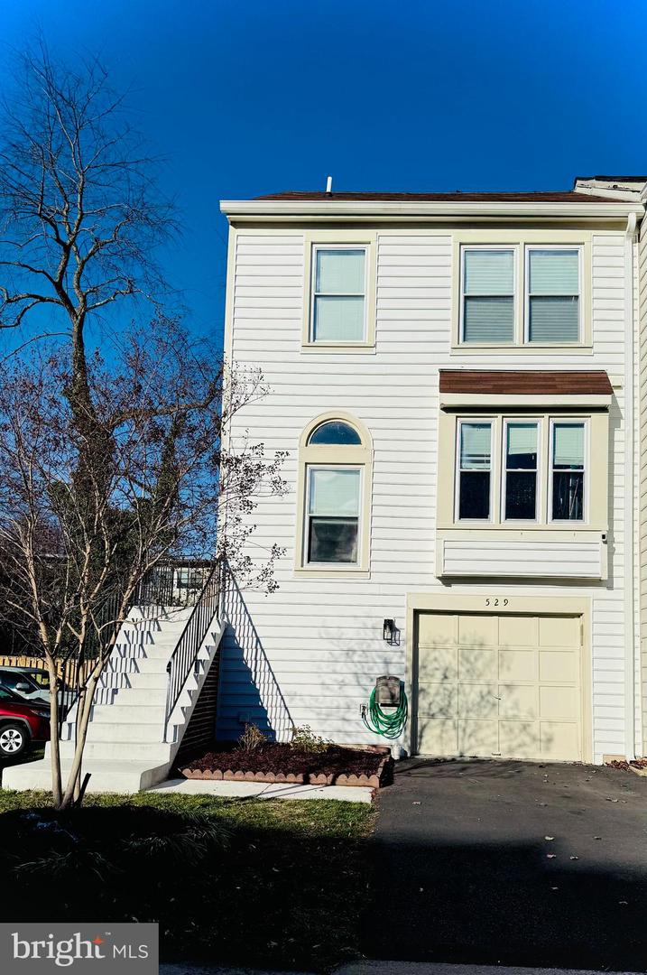 529 DAKOTA DR, HERNDON, Virginia 20170, 4 Bedrooms Bedrooms, ,3 BathroomsBathrooms,Residential,For sale,529 DAKOTA DR,VAFX2280138 MLS # VAFX2280138 529 DAKOTA DR, HERNDON, Virginia 20170, 4 Bedrooms Bedrooms, ,3 BathroomsBathrooms,Residential,For sale,529 DAKOTA DR,VAFX2280138 MLS # VAFX2280138