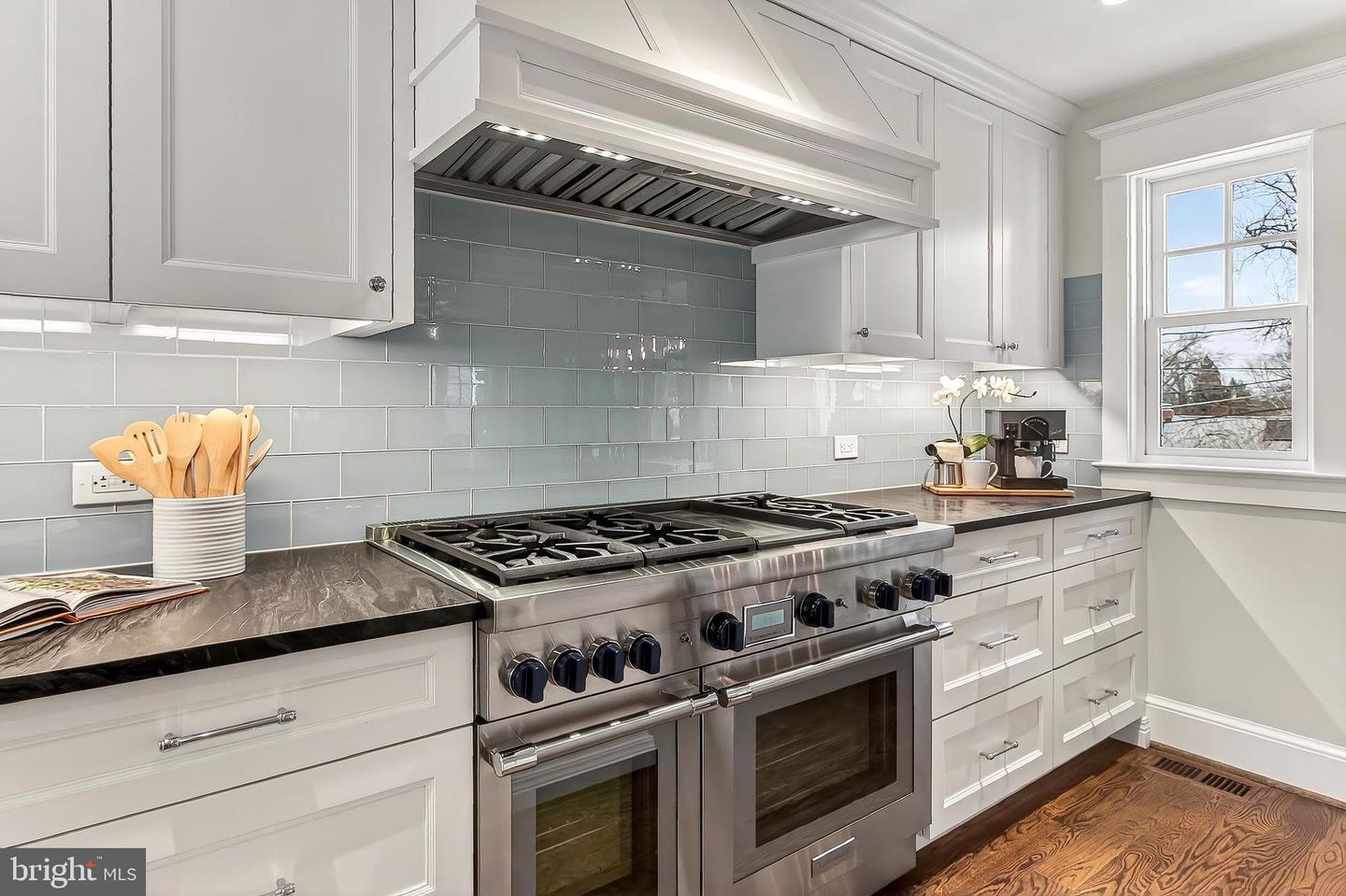 1007 N SYCAMORE ST, FALLS CHURCH, Virginia 22046, 5 Bedrooms Bedrooms, ,4 BathroomsBathrooms,Residential,For sale,1007 N SYCAMORE ST,VAFA2003464 MLS # VAFA2003464