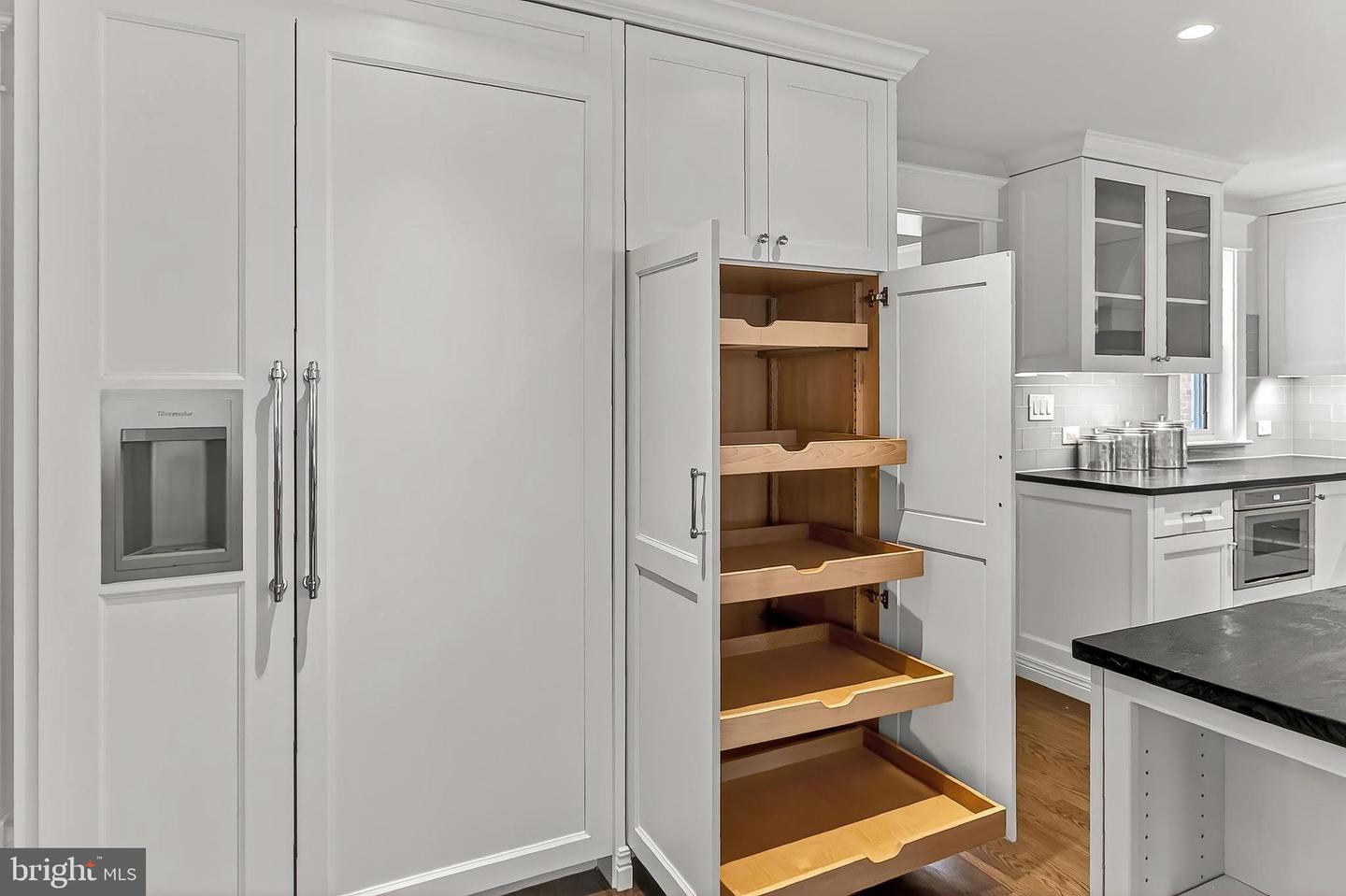 1007 N SYCAMORE ST, FALLS CHURCH, Virginia 22046, 5 Bedrooms Bedrooms, ,4 BathroomsBathrooms,Residential,For sale,1007 N SYCAMORE ST,VAFA2003464 MLS # VAFA2003464