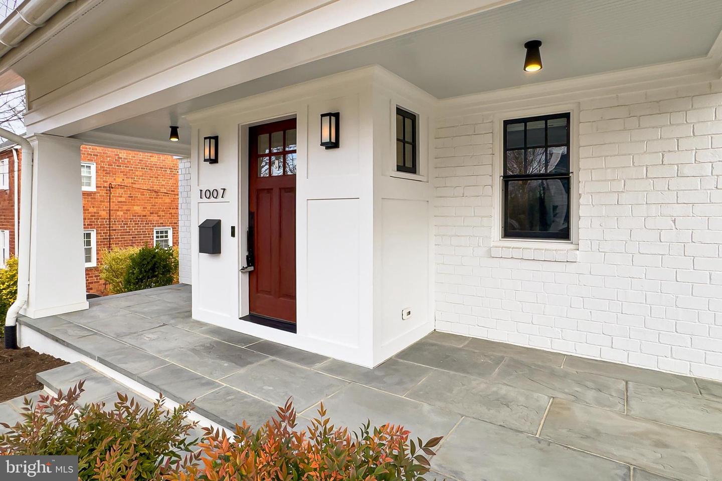 1007 N SYCAMORE ST, FALLS CHURCH, Virginia 22046, 5 Bedrooms Bedrooms, ,4 BathroomsBathrooms,Residential,For sale,1007 N SYCAMORE ST,VAFA2003464 MLS # VAFA2003464