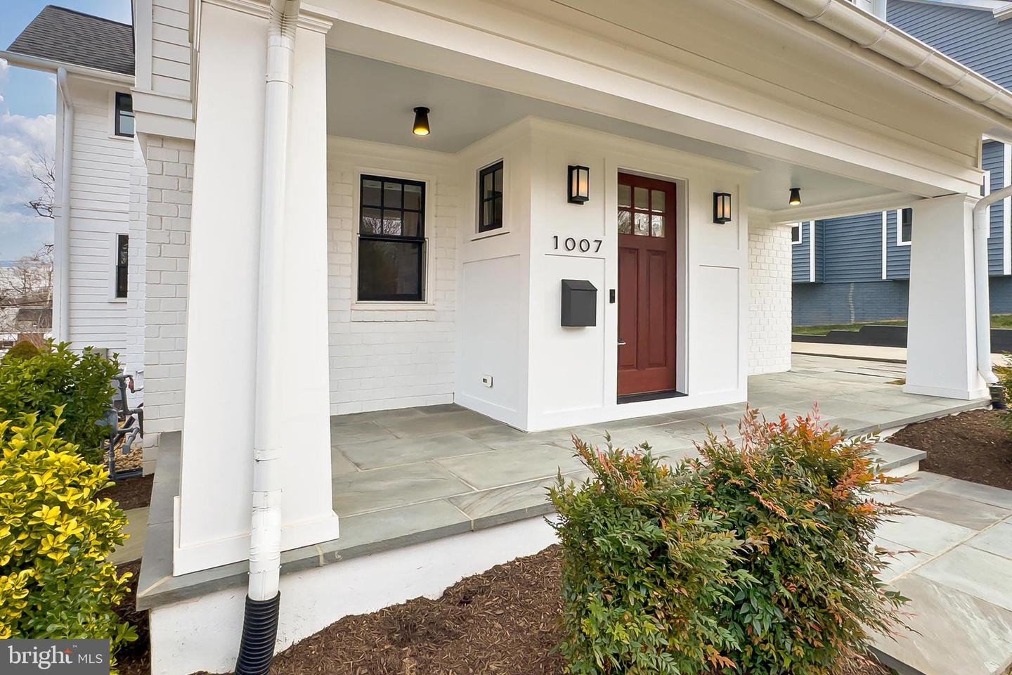 1007 N SYCAMORE ST, FALLS CHURCH, Virginia 22046, 5 Bedrooms Bedrooms, ,4 BathroomsBathrooms,Residential,For sale,1007 N SYCAMORE ST,VAFA2003464 MLS # VAFA2003464