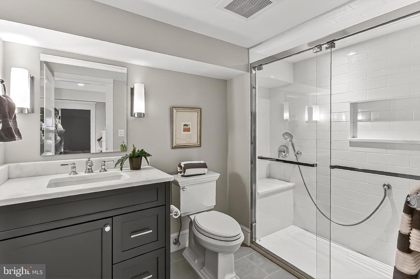 1007 N SYCAMORE ST, FALLS CHURCH, Virginia 22046, 5 Bedrooms Bedrooms, ,4 BathroomsBathrooms,Residential,For sale,1007 N SYCAMORE ST,VAFA2003464 MLS # VAFA2003464