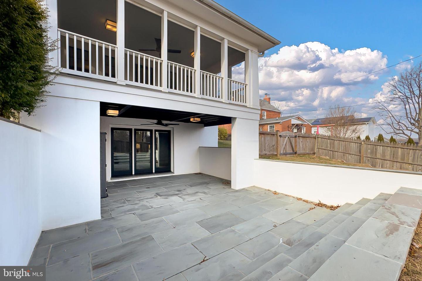 1007 N SYCAMORE ST, FALLS CHURCH, Virginia 22046, 5 Bedrooms Bedrooms, ,4 BathroomsBathrooms,Residential,For sale,1007 N SYCAMORE ST,VAFA2003464 MLS # VAFA2003464