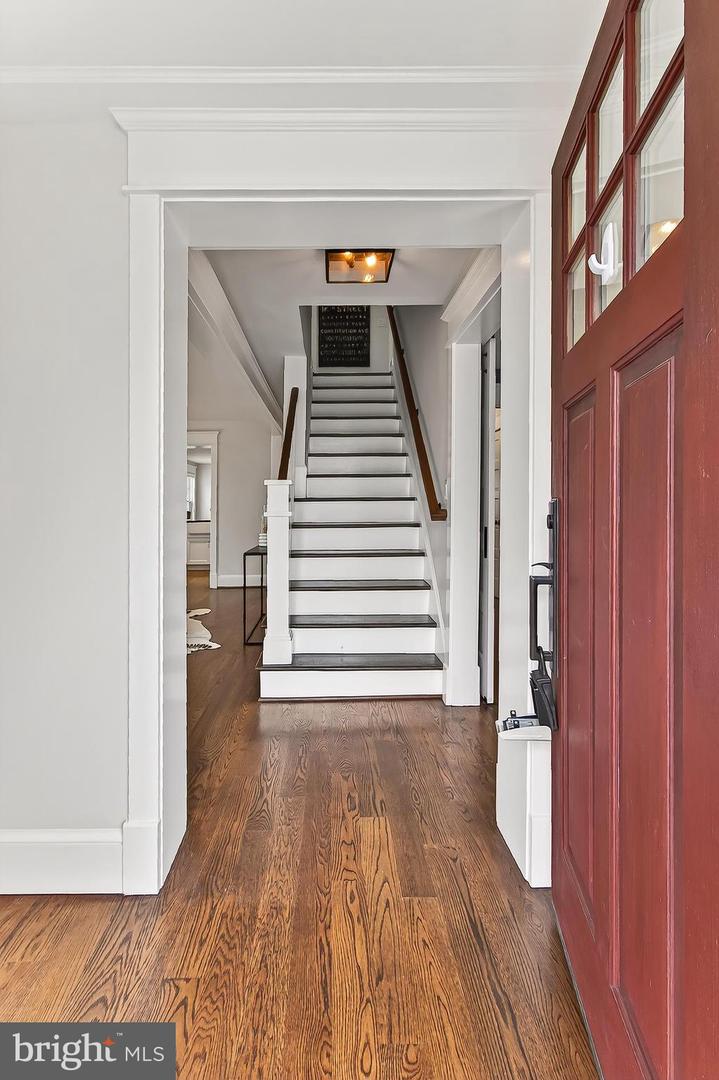 1007 N SYCAMORE ST, FALLS CHURCH, Virginia 22046, 5 Bedrooms Bedrooms, ,4 BathroomsBathrooms,Residential,For sale,1007 N SYCAMORE ST,VAFA2003464 MLS # VAFA2003464