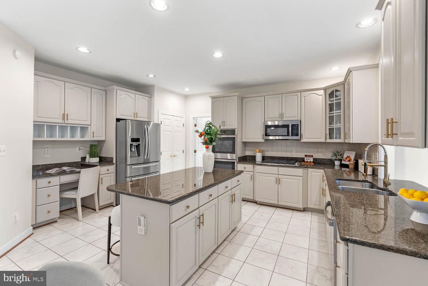 1050 NORTHFALLS CT, GREAT FALLS, Virginia 22066, 6 Bedrooms Bedrooms, ,4 BathroomsBathrooms,Residential,For sale,1050 NORTHFALLS CT,VAFX2280240 MLS # VAFX2280240