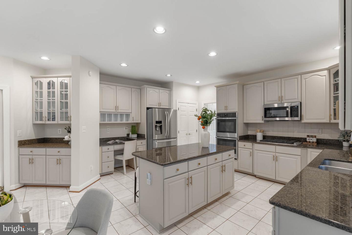 1050 NORTHFALLS CT, GREAT FALLS, Virginia 22066, 6 Bedrooms Bedrooms, ,4 BathroomsBathrooms,Residential,For sale,1050 NORTHFALLS CT,VAFX2280240 MLS # VAFX2280240