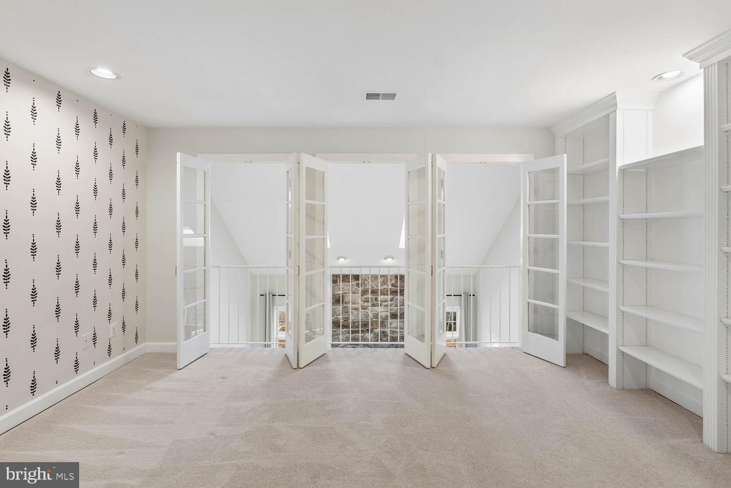 1050 NORTHFALLS CT, GREAT FALLS, Virginia 22066, 6 Bedrooms Bedrooms, ,4 BathroomsBathrooms,Residential,For sale,1050 NORTHFALLS CT,VAFX2280240 MLS # VAFX2280240