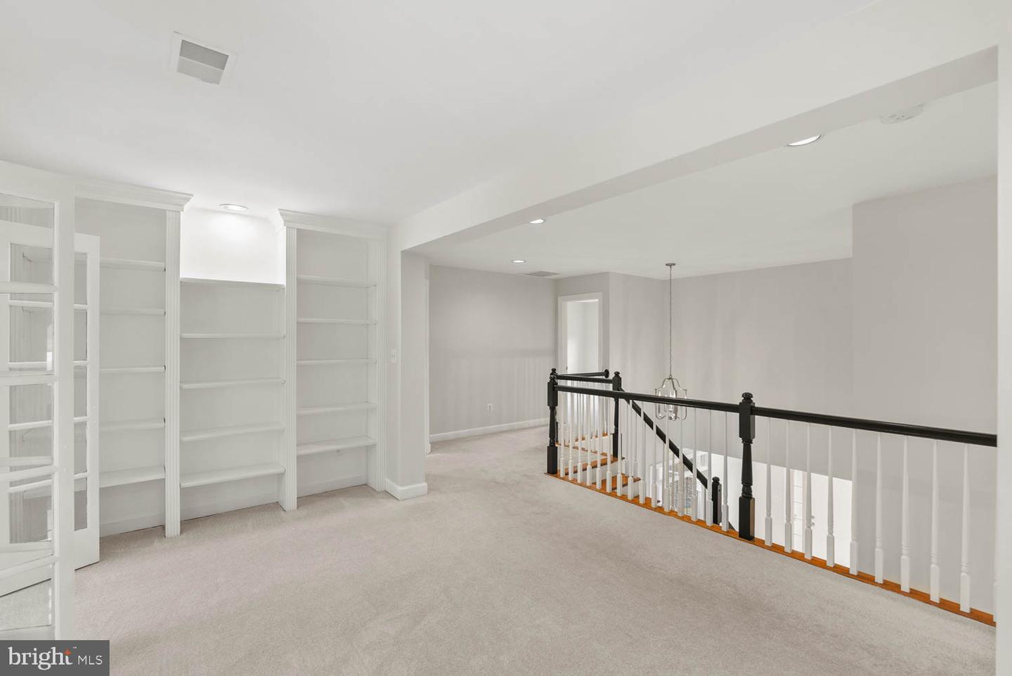 1050 NORTHFALLS CT, GREAT FALLS, Virginia 22066, 6 Bedrooms Bedrooms, ,4 BathroomsBathrooms,Residential,For sale,1050 NORTHFALLS CT,VAFX2280240 MLS # VAFX2280240