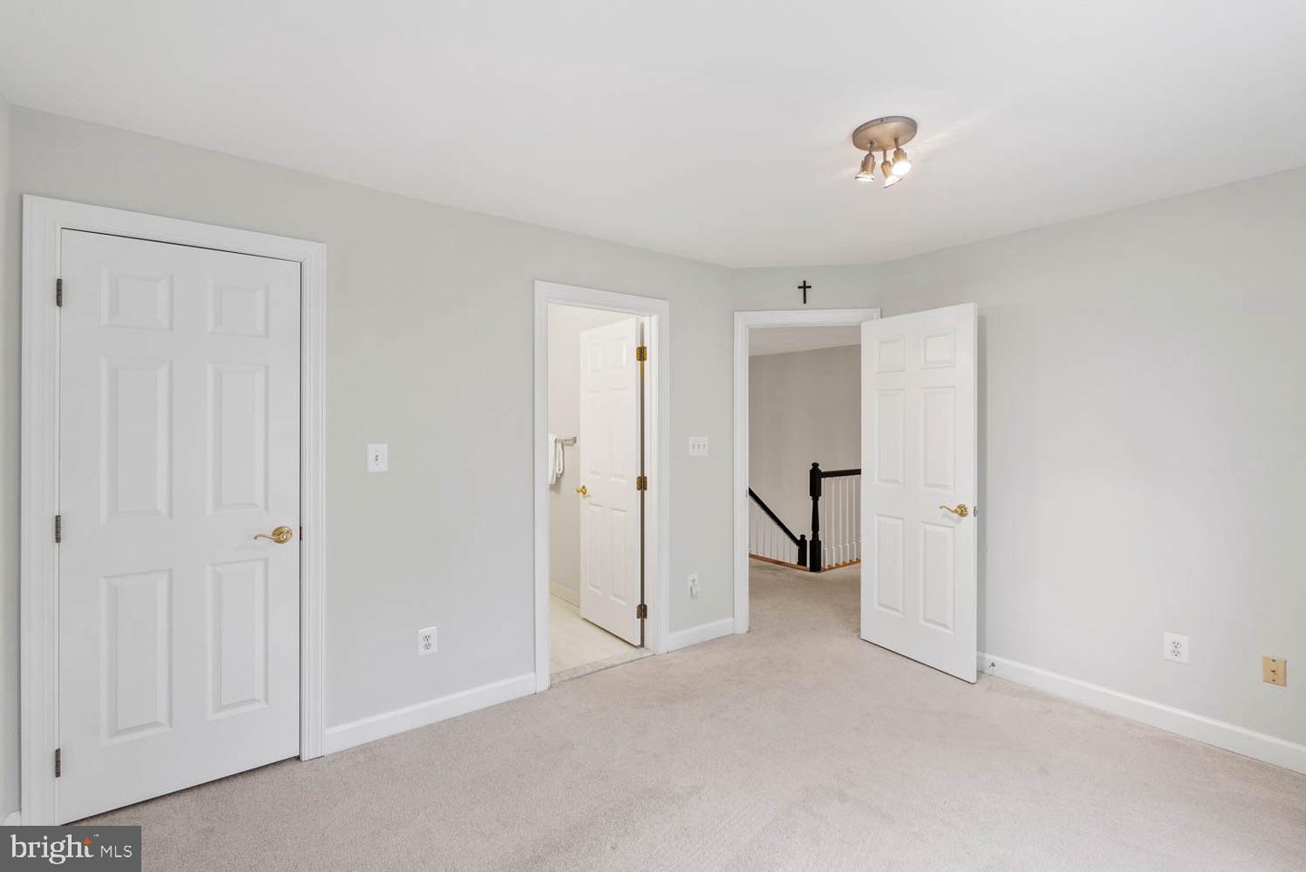 1050 NORTHFALLS CT, GREAT FALLS, Virginia 22066, 6 Bedrooms Bedrooms, ,4 BathroomsBathrooms,Residential,For sale,1050 NORTHFALLS CT,VAFX2280240 MLS # VAFX2280240