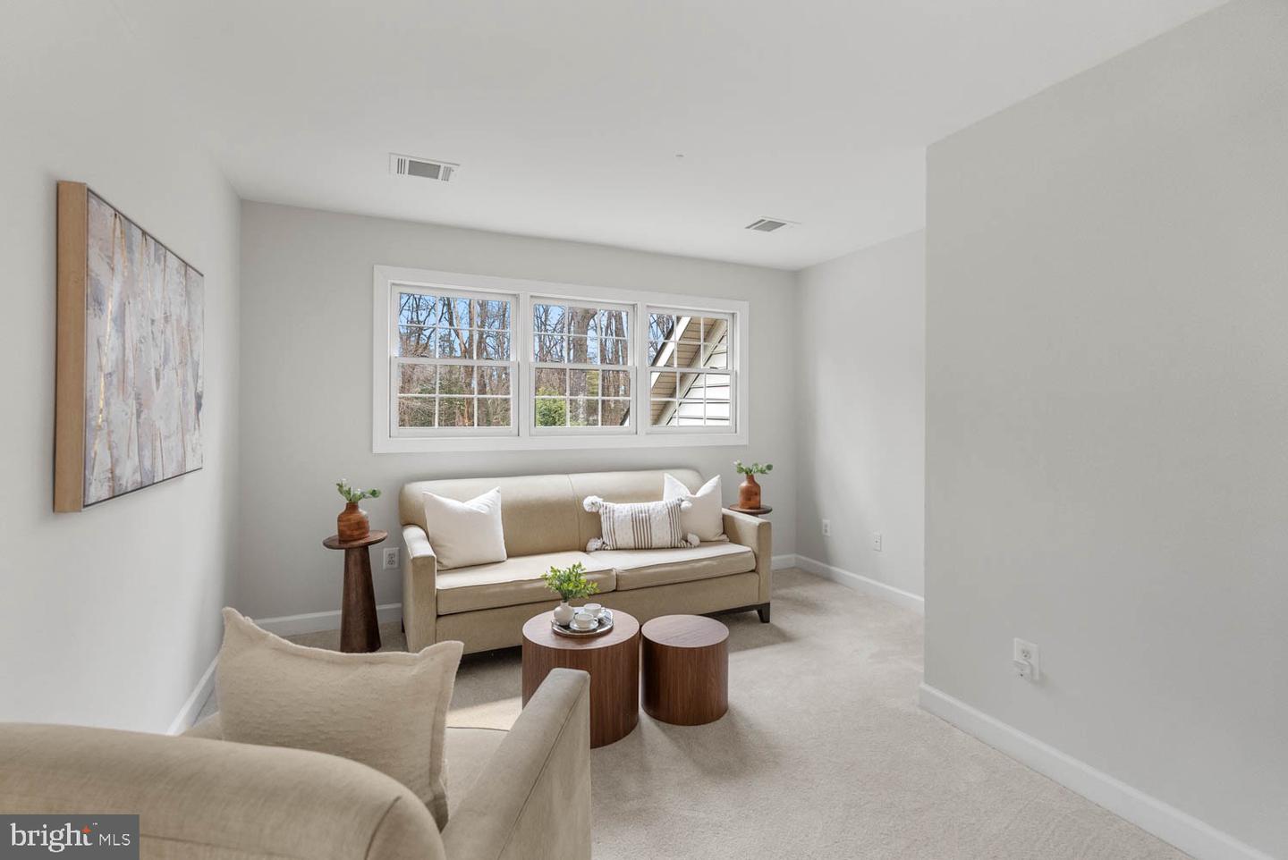 1050 NORTHFALLS CT, GREAT FALLS, Virginia 22066, 6 Bedrooms Bedrooms, ,4 BathroomsBathrooms,Residential,For sale,1050 NORTHFALLS CT,VAFX2280240 MLS # VAFX2280240