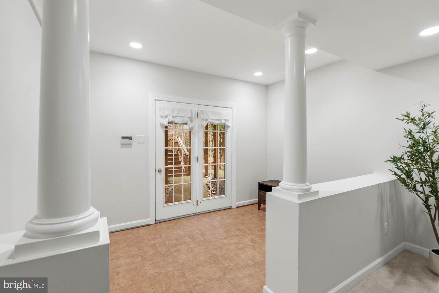 1050 NORTHFALLS CT, GREAT FALLS, Virginia 22066, 6 Bedrooms Bedrooms, ,4 BathroomsBathrooms,Residential,For sale,1050 NORTHFALLS CT,VAFX2280240 MLS # VAFX2280240